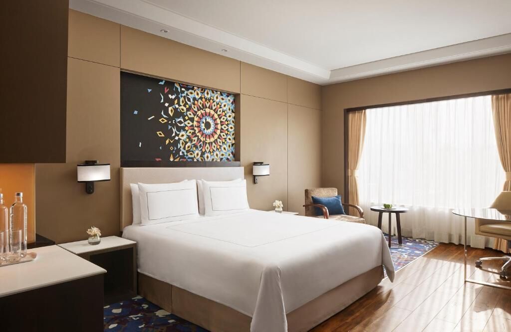 1 bedroom, premium bedding, down comforters, minibar