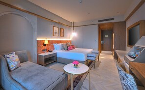 Taj Club, Club Room, 1 King Bed | 1 bedroom, premium bedding, down comforters, minibar - Taj Agra (Agra)