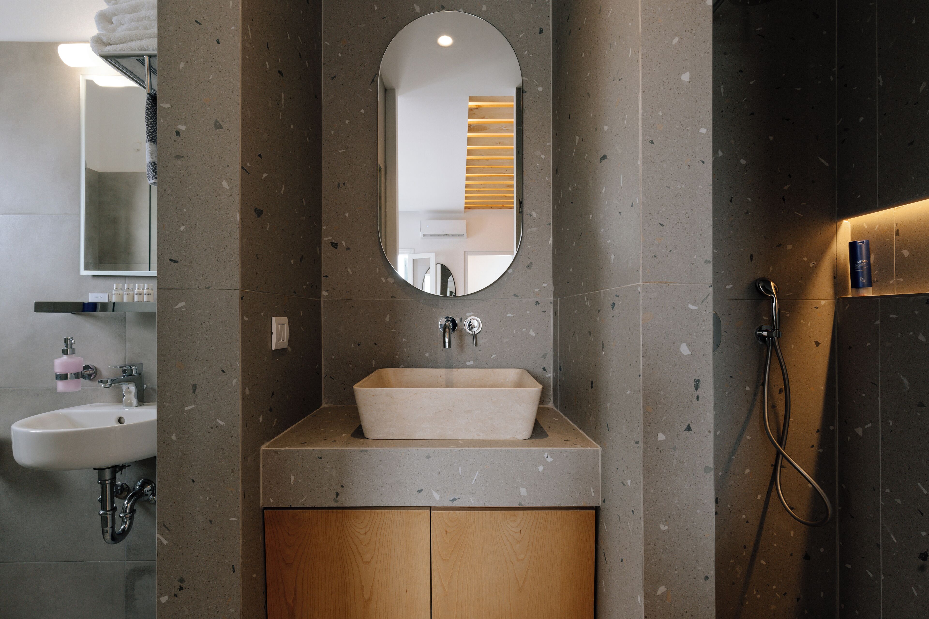 junior suite, sea view | bathroom | shower, free toiletries, hair dryer, slippers