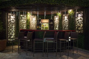 2 bars/lounges - Villa Monticello (Accra)