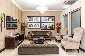 Presidential-Suite | Wohnbereich | Smart-TV