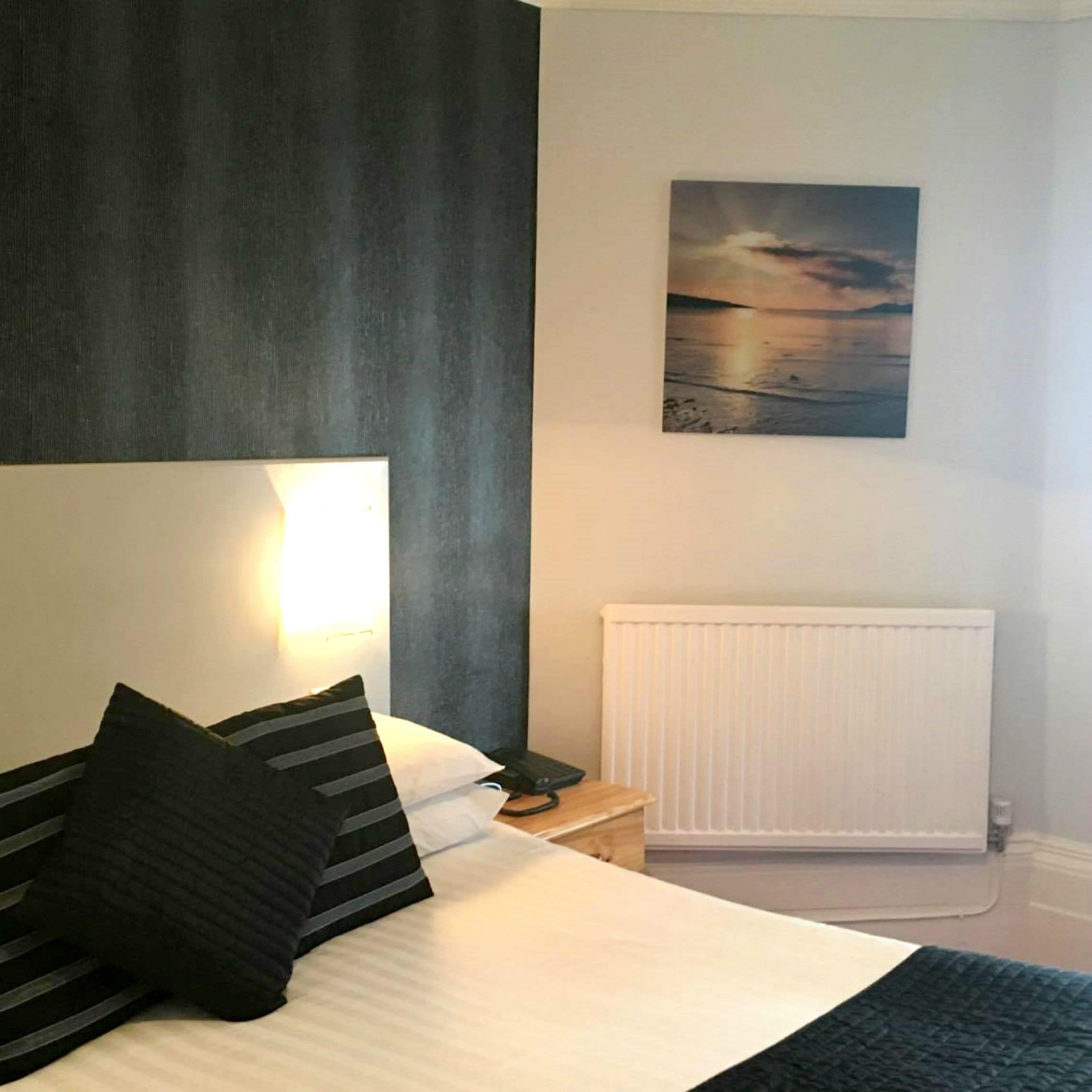 double room | in-room safe, free wifi, bed sheets