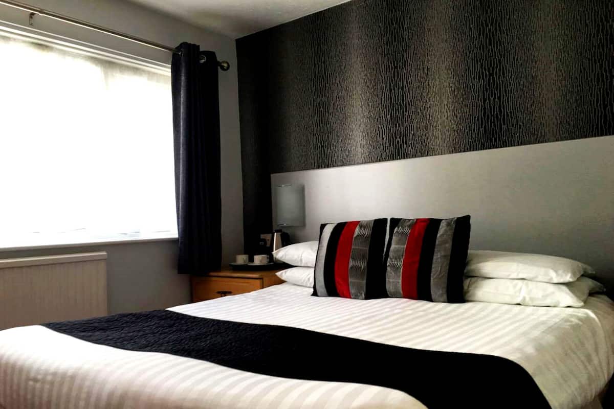 double room | in-room safe, free wifi, bed sheets