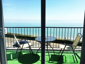 Habitación doble, vista al mar | Balcón