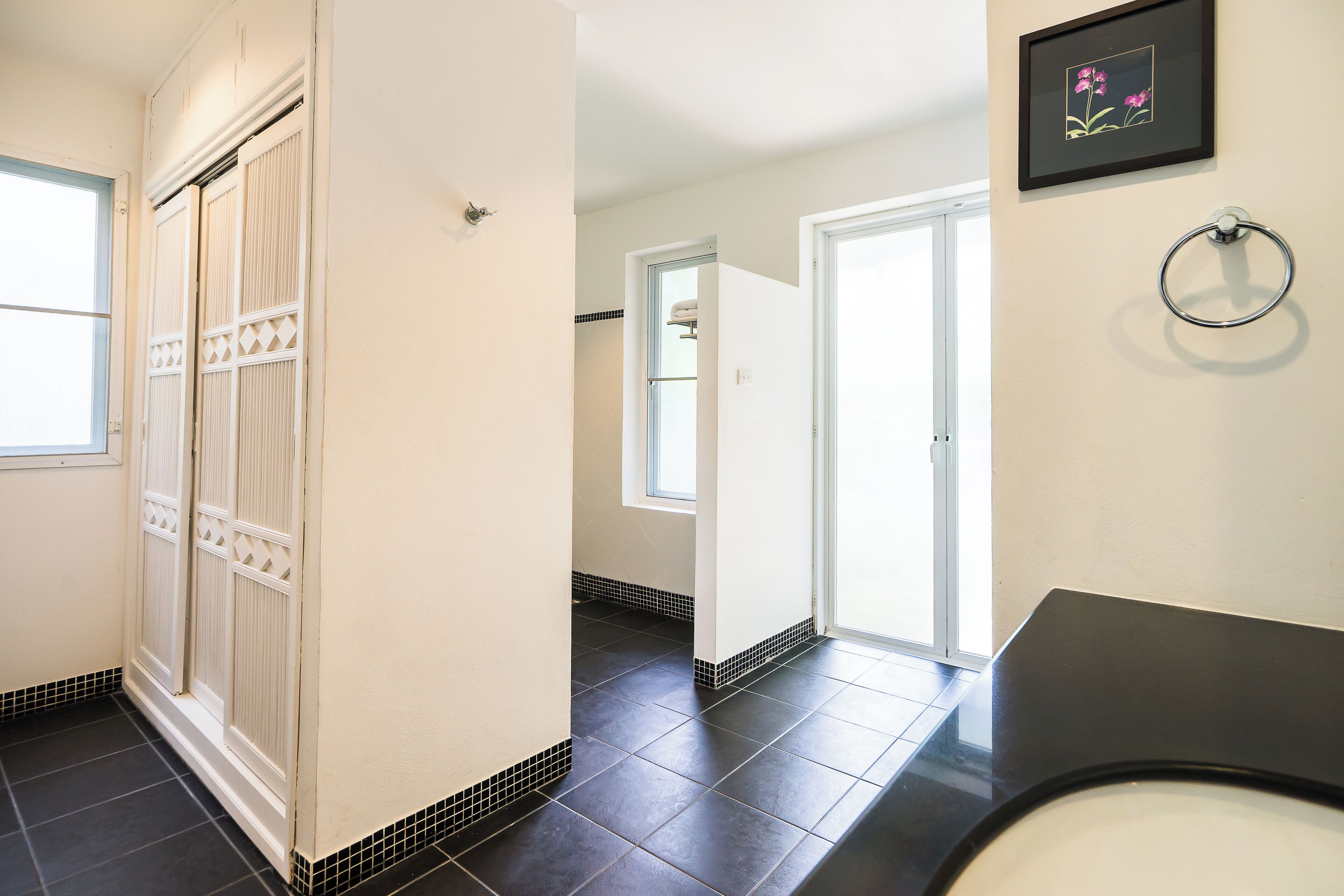 garden view grand, 2 twin bed | bathroom | shower, rainfall showerhead, free toiletries, hair dryer