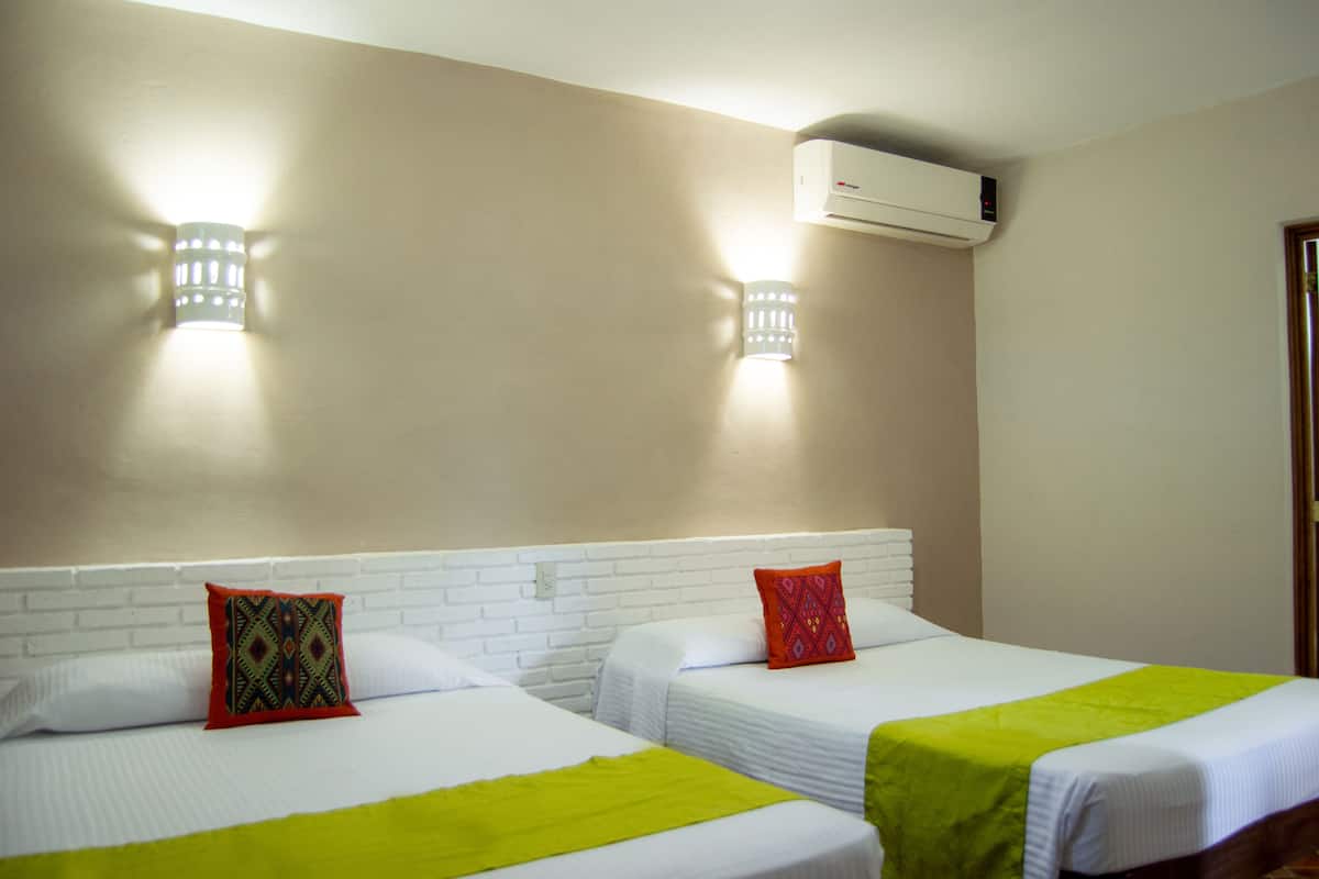 Family Suite | Blackout curtains, free WiFi, bed sheets