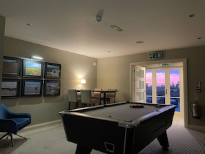 Game room - The Llawnroc  (St Austell)