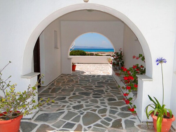 Property grounds - Romanzza Studios (Naxos)