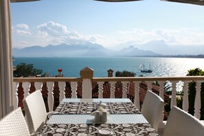 Terrace/patio - Bacchus Pension (Antalya)