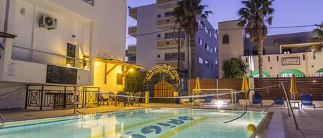 Outdoor pool, pool umbrellas