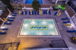 Outdoor pool, pool umbrellas - Origin Hotel & Apartments (Kos)