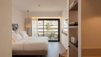 Blackout drapes, cribs (free), WiFi (free)