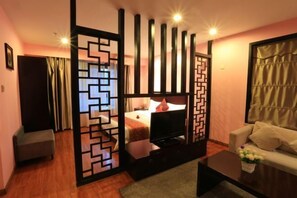 Minibar, in-room safe, desk, blackout drapes