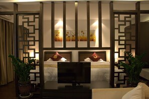 Sala d'estar | Televisor LCD de 29 polzades amb canals per cable i televisor 