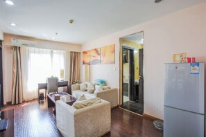 Minibar, in-room safe, desk, blackout drapes
