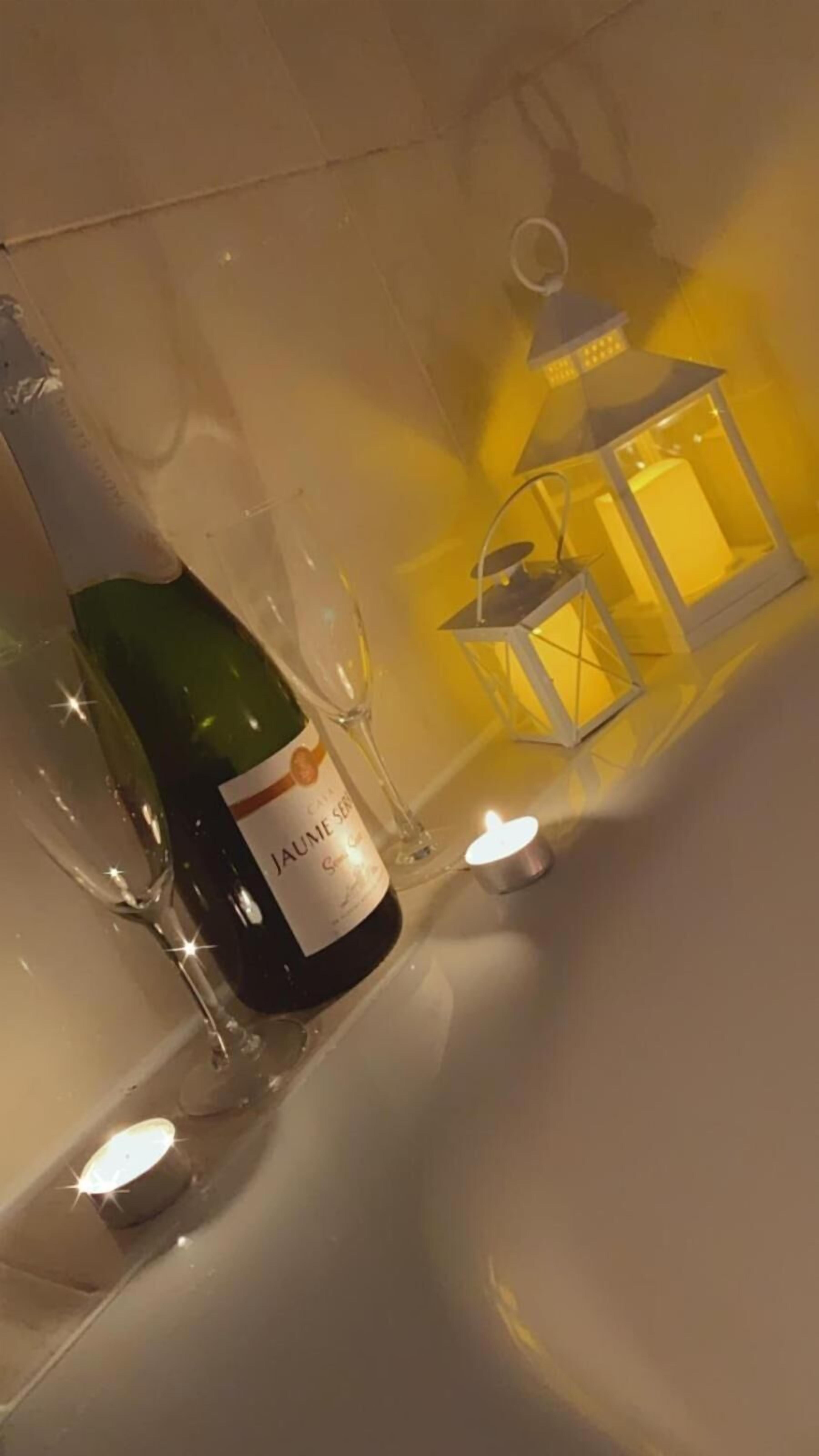 hair dryer, bidet, towels