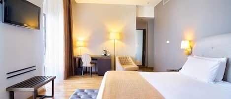 Minibar, in-room safe, desk, free WiFi