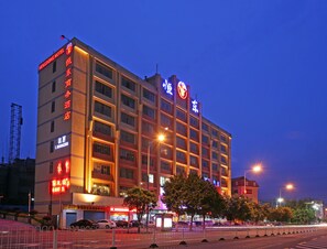 Front of property – evening/night - Hengdong Business Hotel - Guangzhou (Guangzhou)
