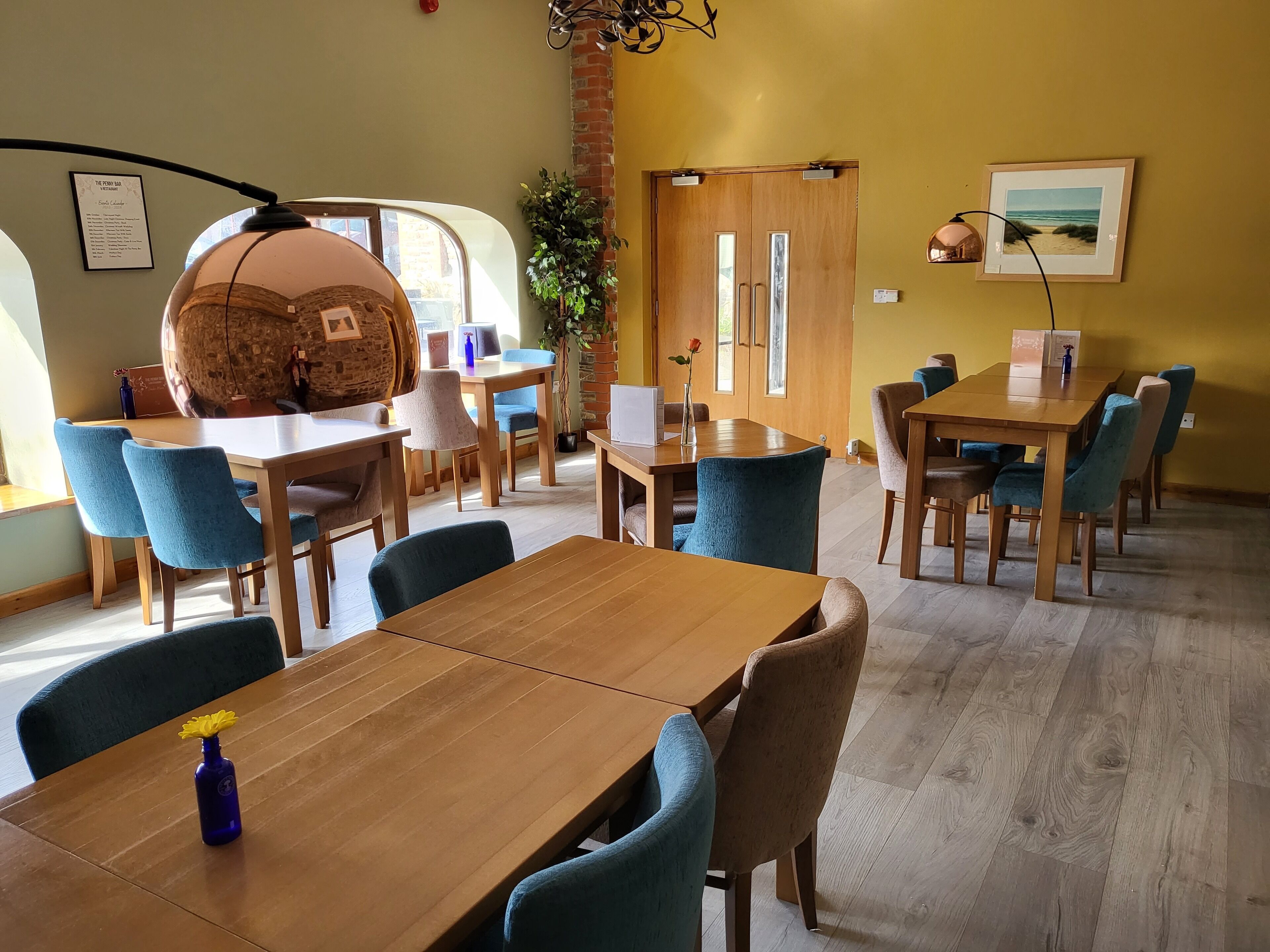 Frokost, lunsj og middag serveres