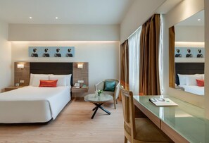 Minibar, bureau, lits pliants/supplémentaires, Wi-Fi gratuit