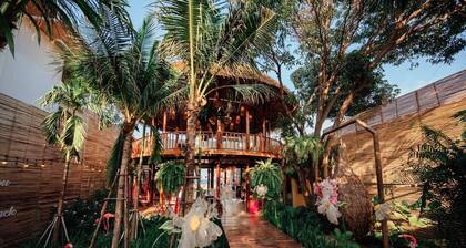 The Sea - Cret Hua Hin