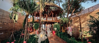 The Sea - Cret Hua Hin