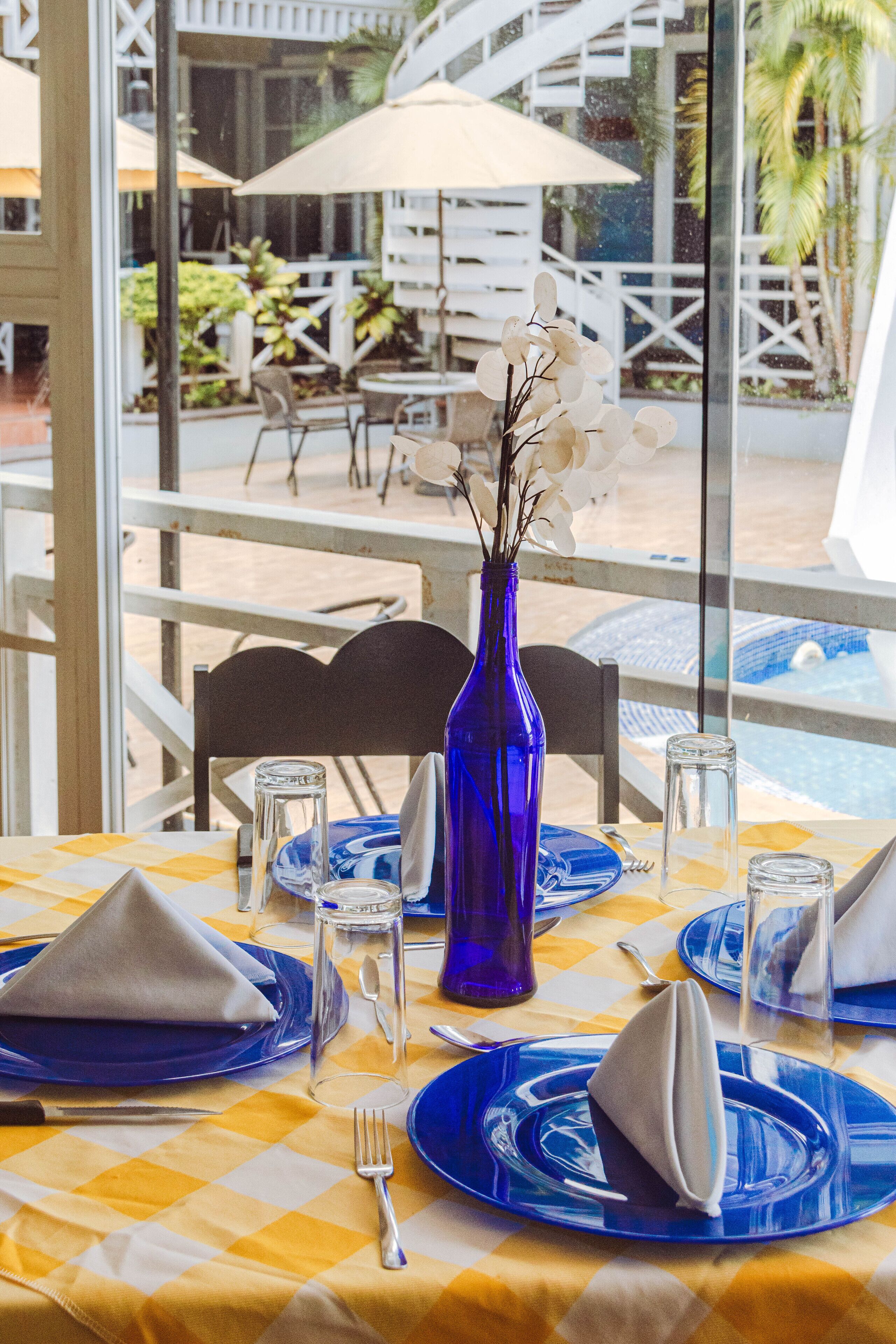 breakfast, lunch, dinner served; pool views