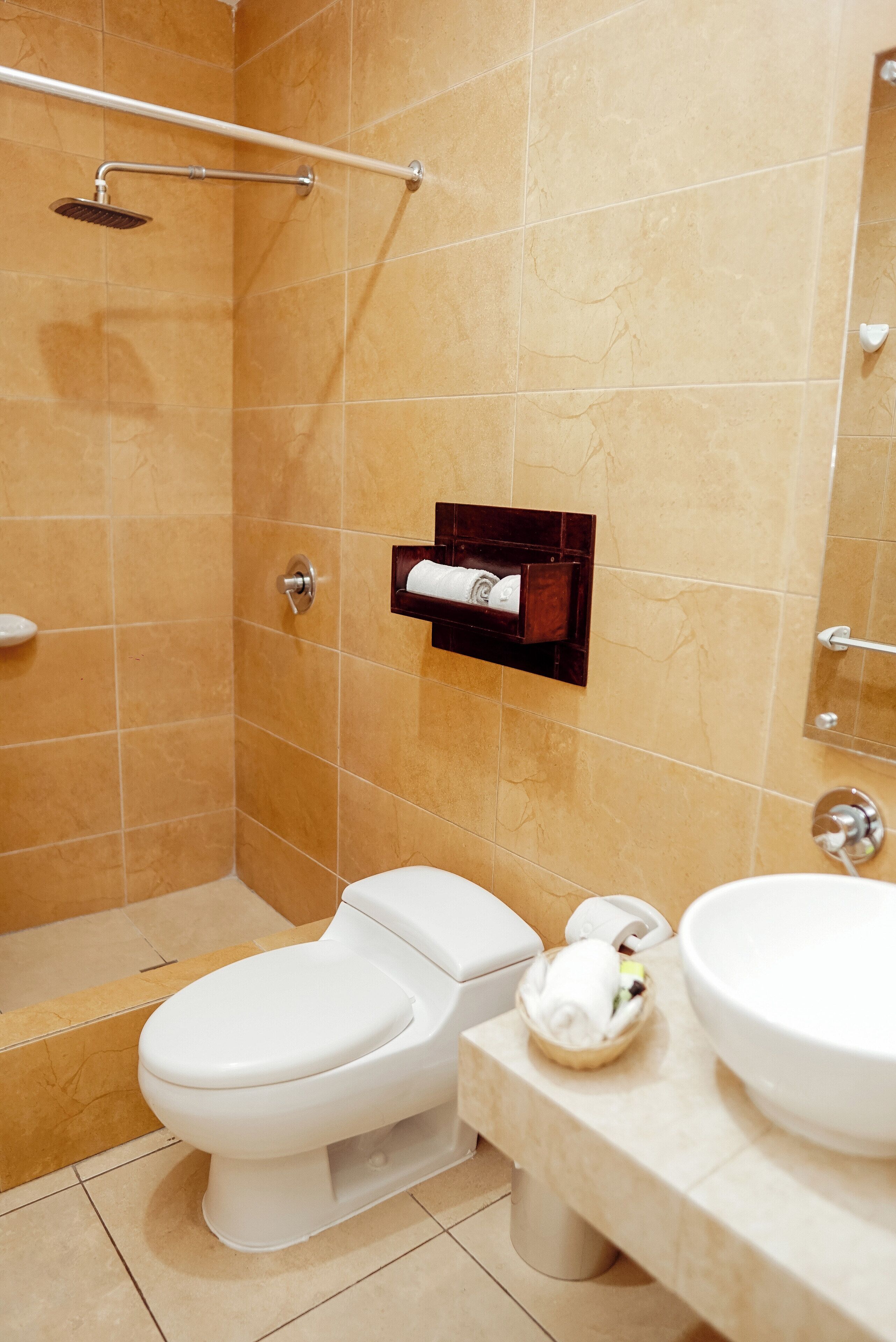 in-room safe, desk, free wifi, bed sheets