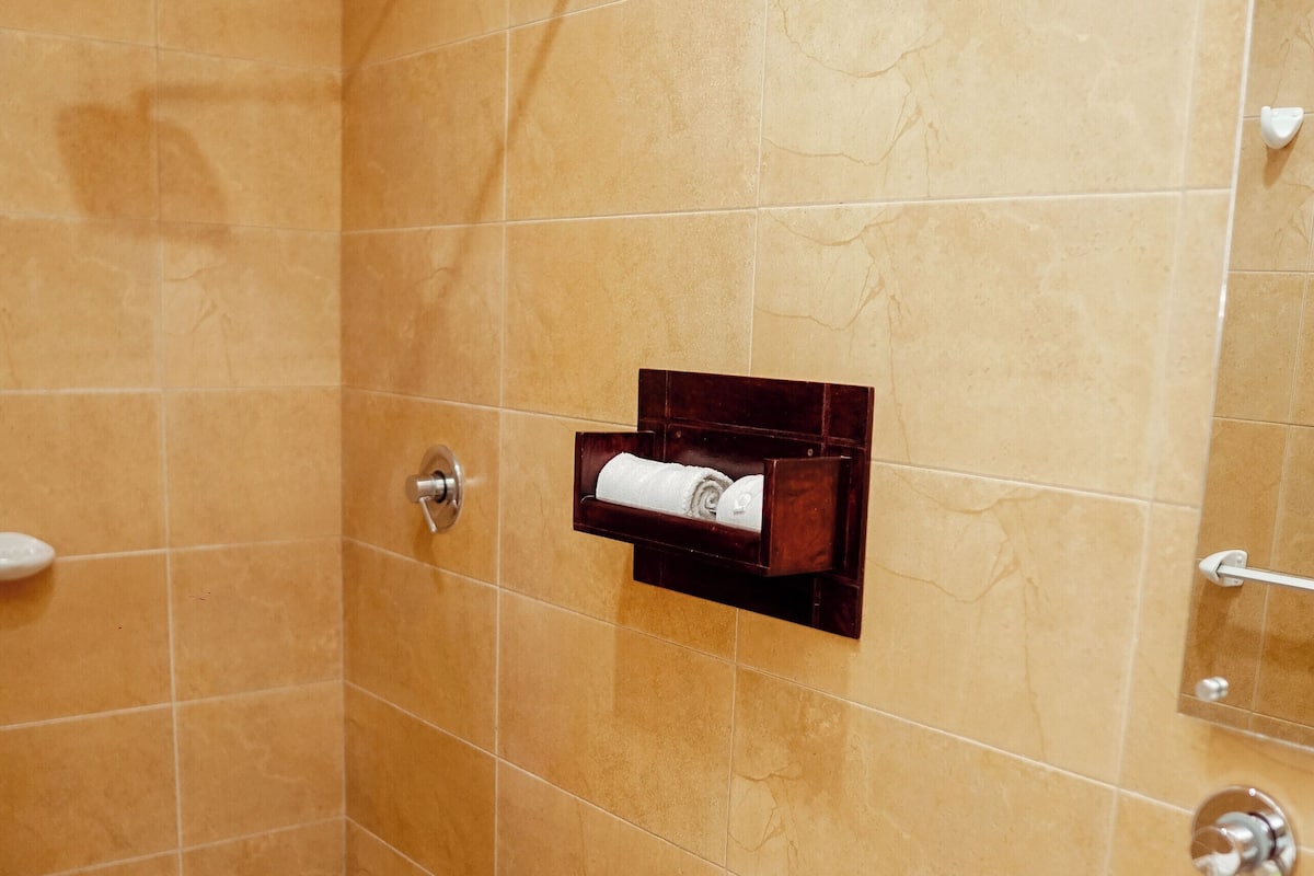 in-room safe, desk, free wifi, bed sheets