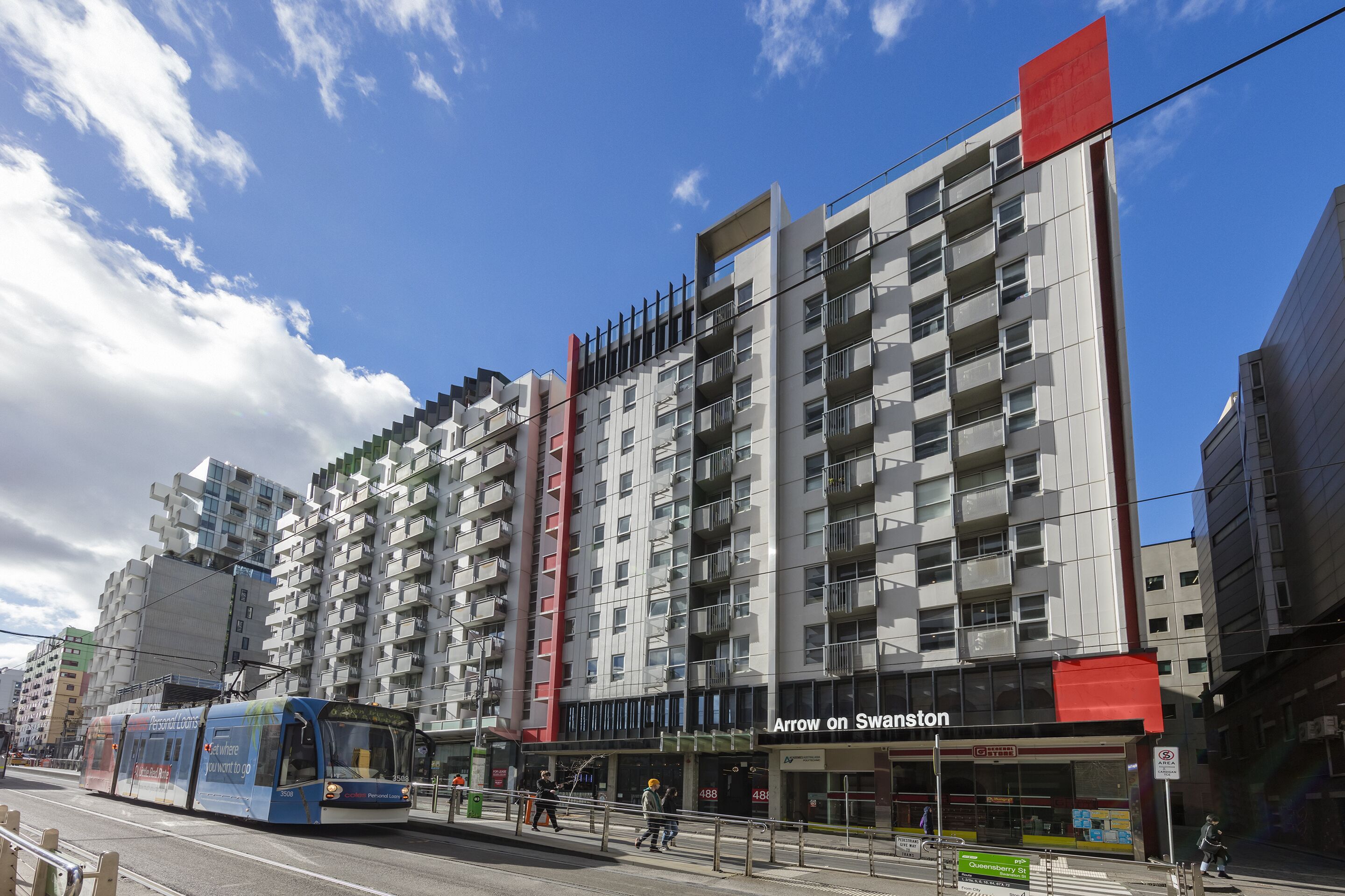 Arrow on Swanston — image 19