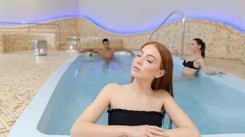 Couples treatment room(s), sauna, hot tub, Turkish bath/hammam
