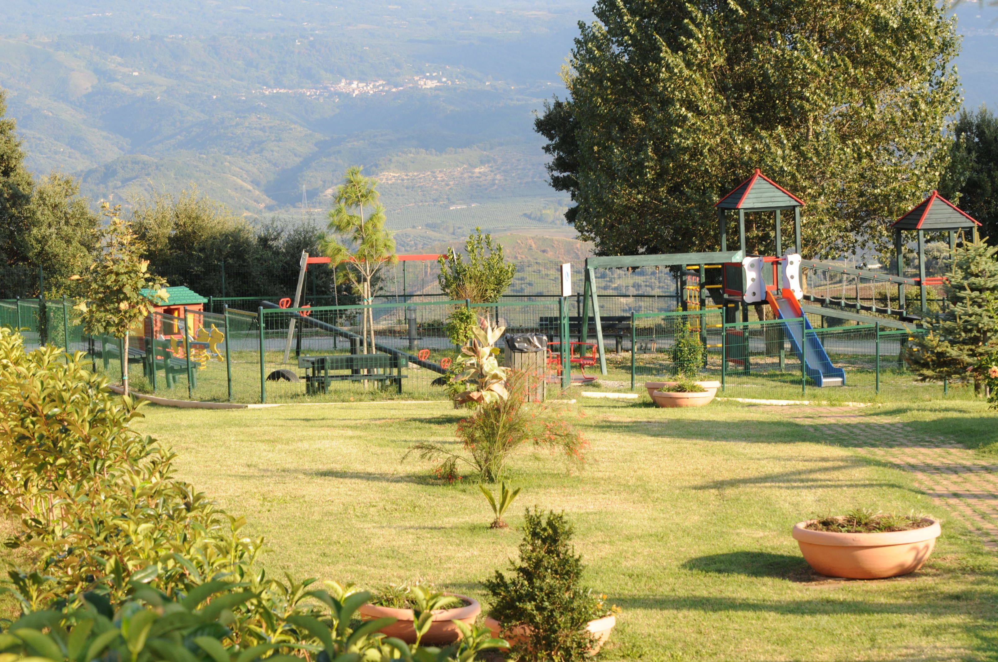 children’s play area – outdoor