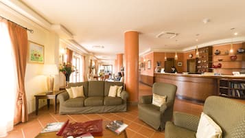 Sala de estar en el lobby