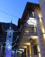 Fachada de la propiedad
