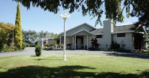 Exterior - Somersal Bed & Breakfast (Pirongia)