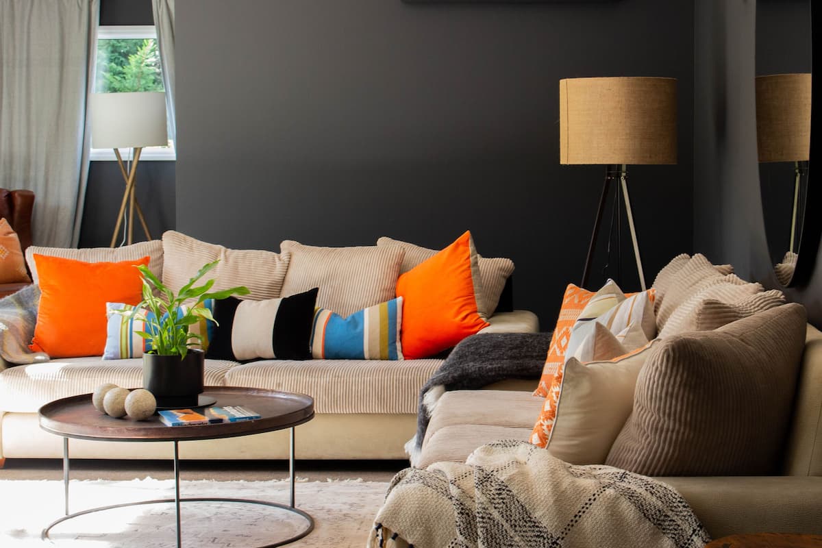 Exclusieve villa, 6 slaapkamers, uitzicht op tuin | Woonruimte | Een flatscreentelevisie, speelgoed, boeken en streamingdiensten