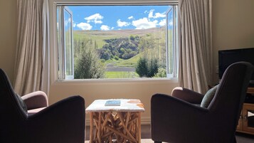 Premium bedding, down comforters, pillowtop beds, individually decorated