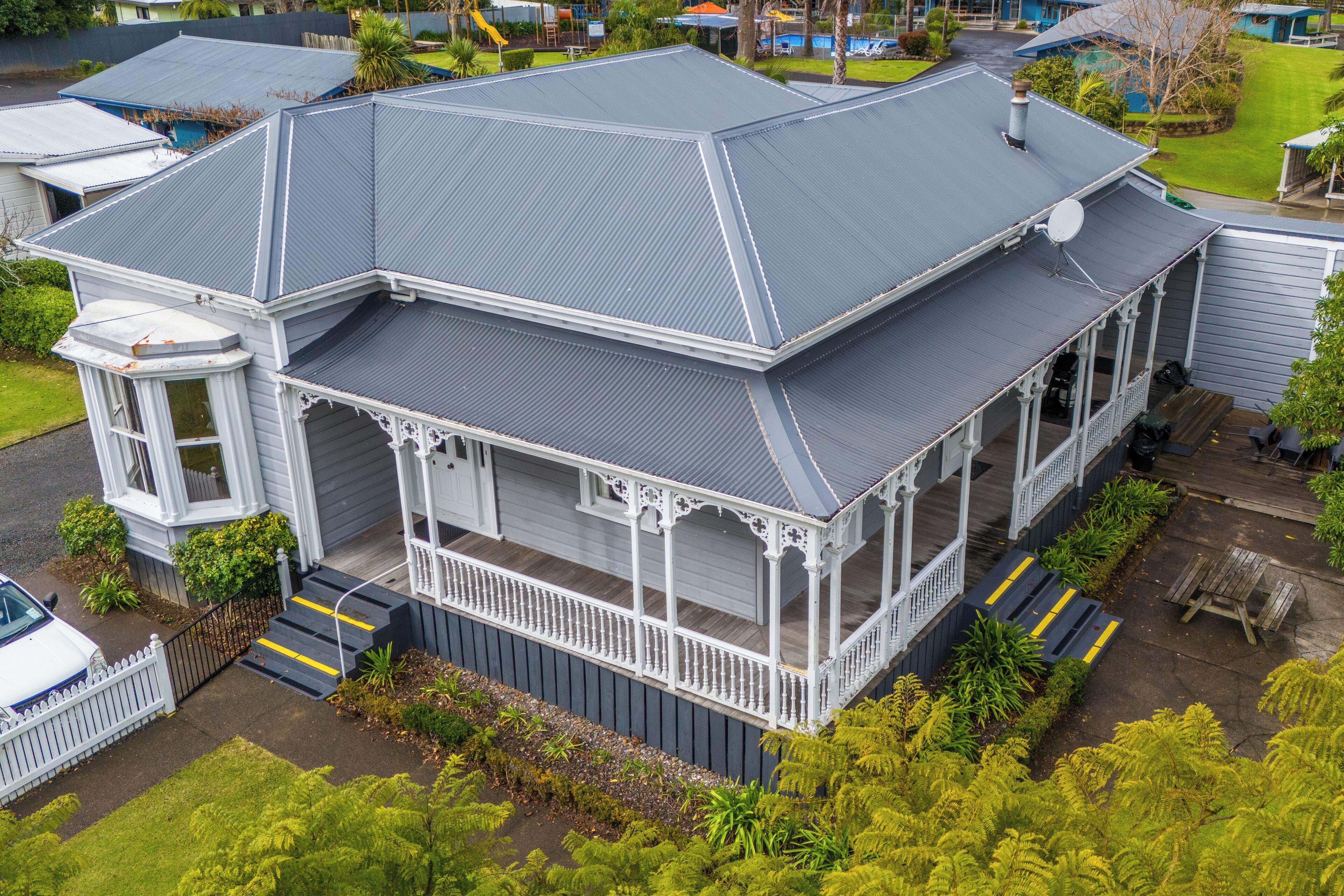 ラグジュアリー ヴィラ 2 ベッドルーム | 客室内のダイニングエリア