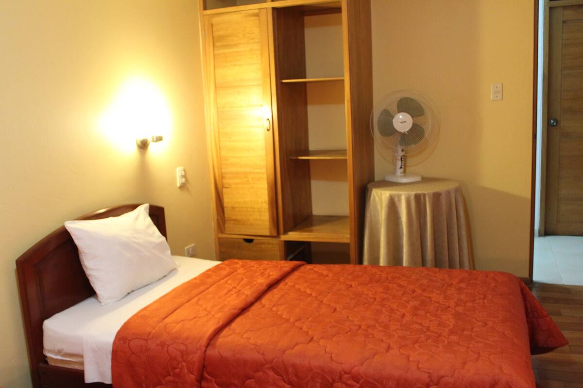 Down duvets, Select Comfort beds, in-room safe, free WiFi