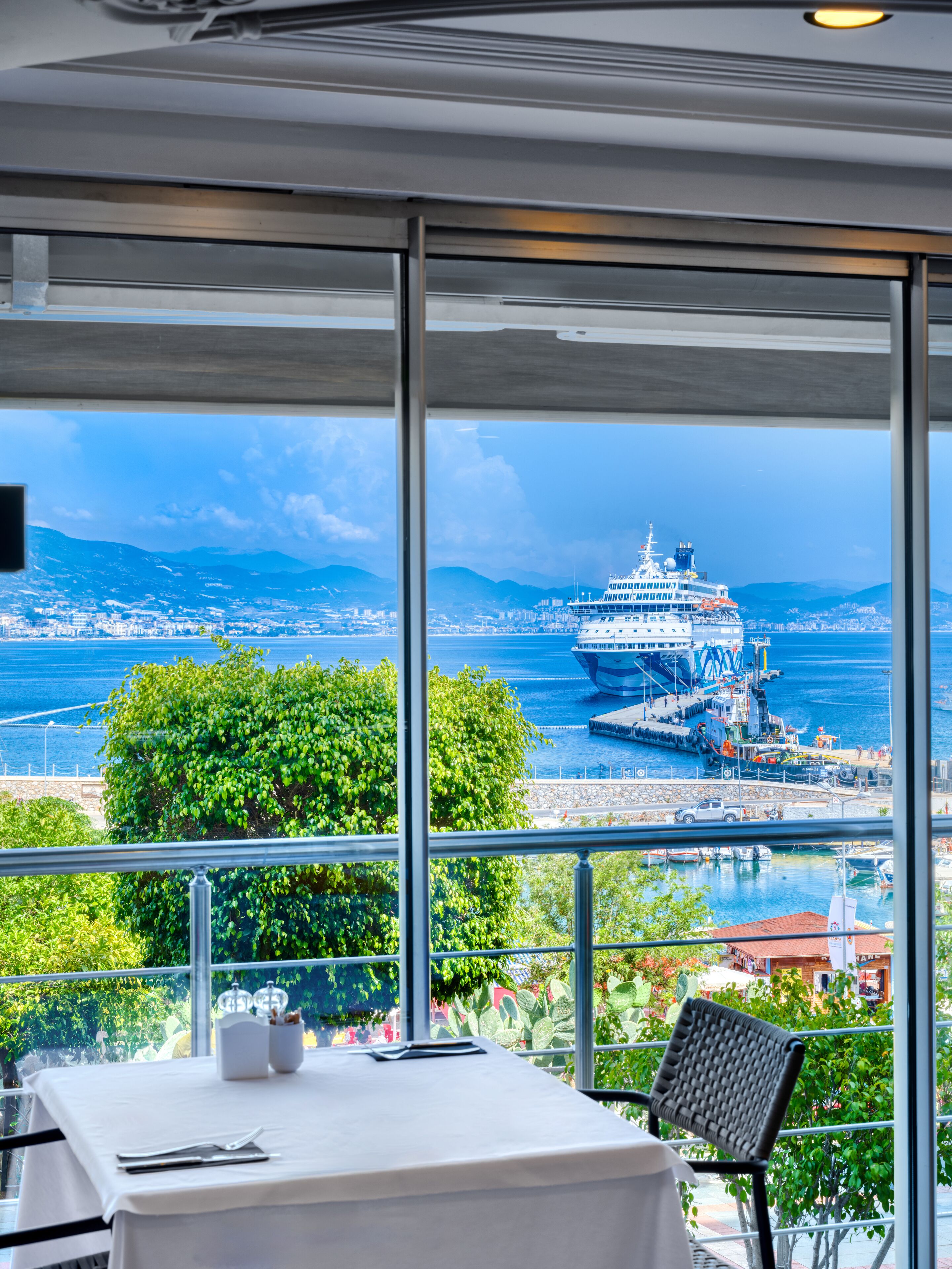 breakfast served, sea views