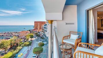 Deluxe King Room with Jacuzzi Sea View | View from room