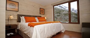 Deluxe Double Room | In-room safe, free cribs/infant beds, rollaway beds, bed sheets - Noi Puma Lodge (Machalí)