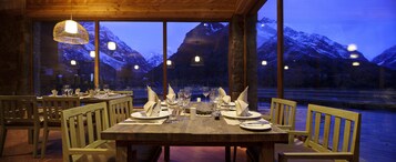 Breakfast, lunch, dinner served; local cuisine, alfresco dining 