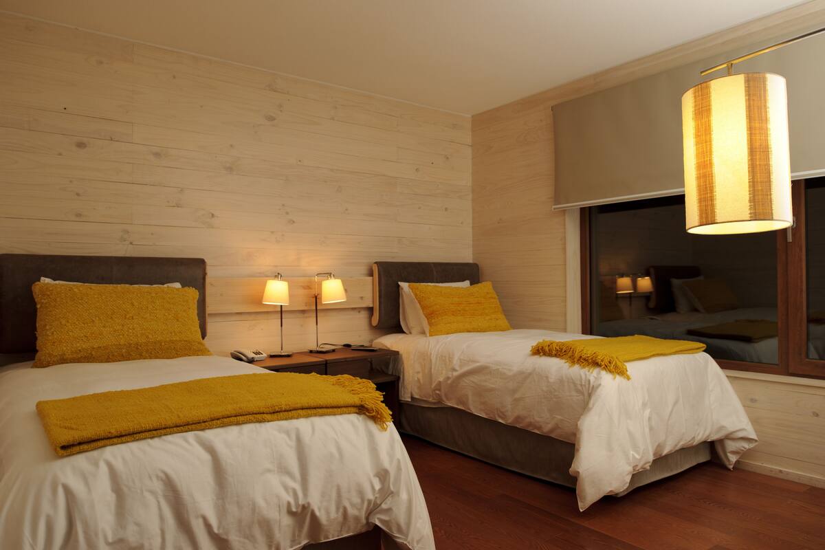 deluxe double room | in-room safe, free cots/infant beds, rollaway beds, bed sheets