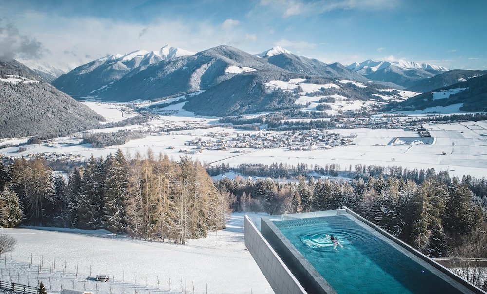 Alpin Panorama Hotel Hubertus by null