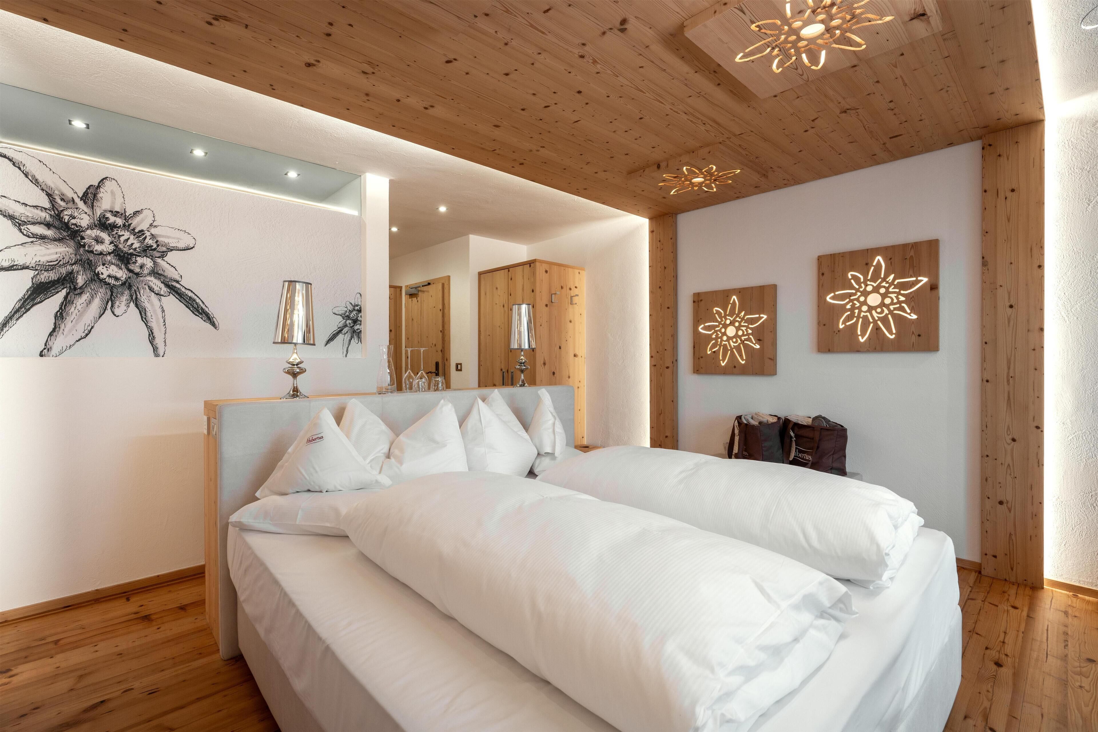 Allergikerbettwaren, Minibar, Zimmersafe, schallisolierte Zimmer