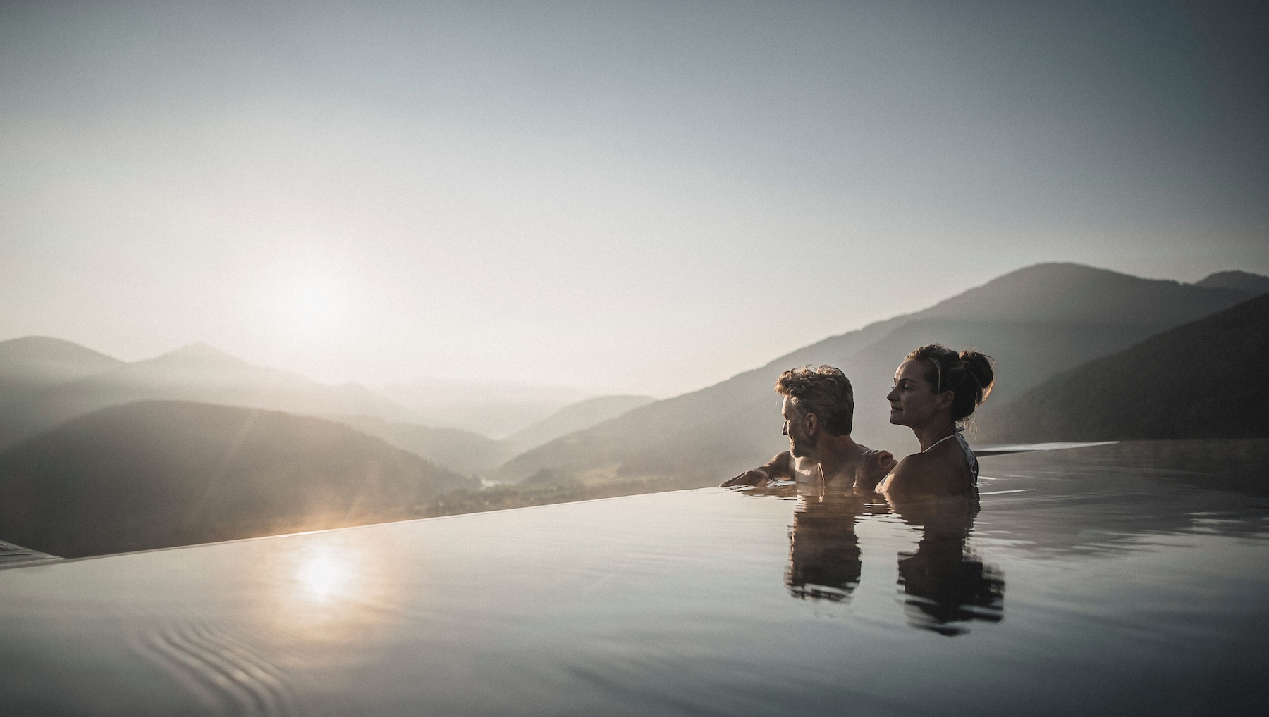 Indoor pool, 8 outdoor pools, pool umbrellas, sun loungers