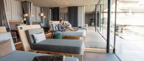 Behandlingsområde utomhus, bastu, bubbelpool och ångbastu