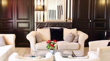 Sala de estar en el lobby