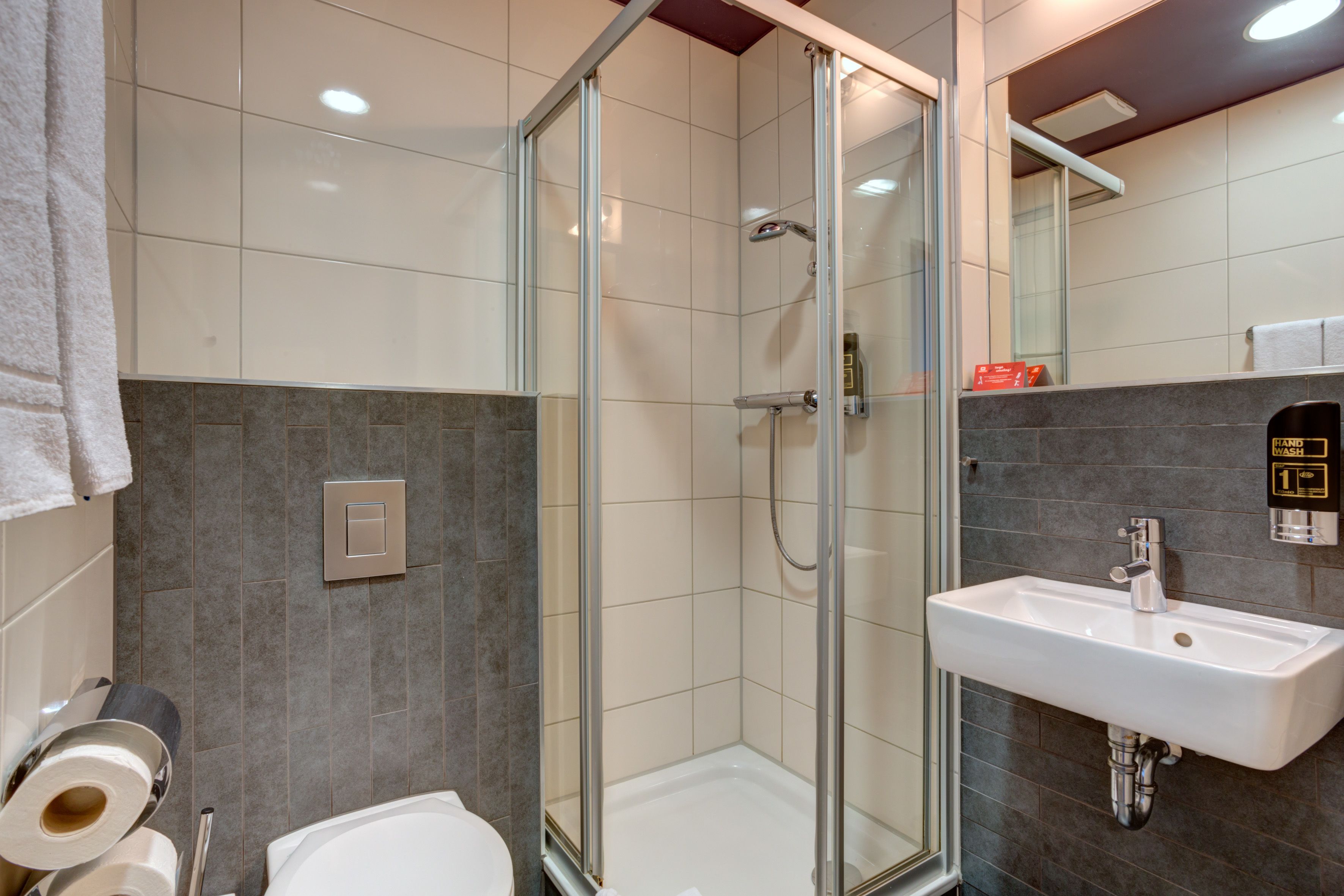 Shower, free toiletries, hair dryer, towels